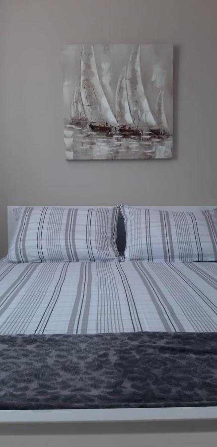 Hermes Apartment *
